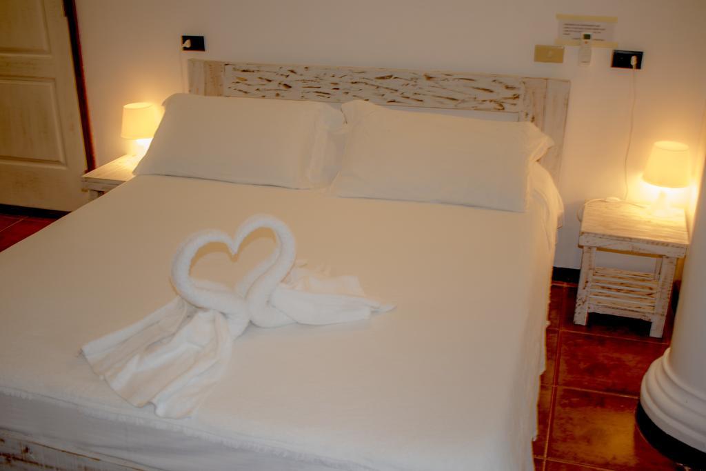 Hotel Lanterna Boracay 2*
