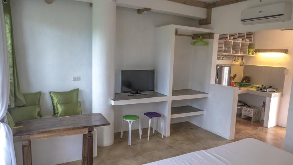 Hotel Lanterna Boracay 2*