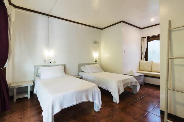 Lanterna Boracay Hotel