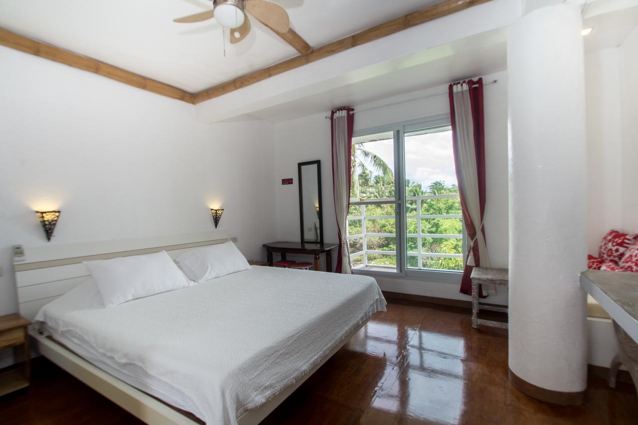 Hotel Lanterna Boracay 2*