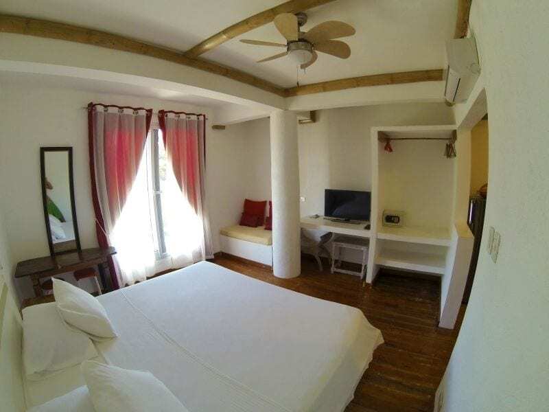 Hotel Lanterna Boracay 2*